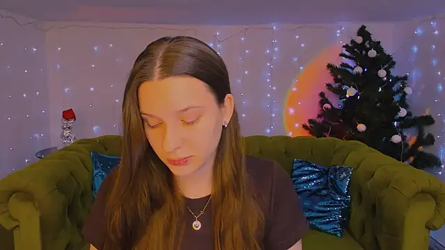 charming berry online show from December 18, 6:08 am