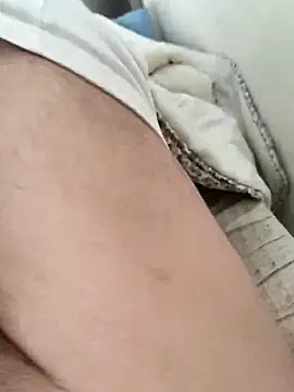 Snapshot of berkkderlerr chatting on March 28, 9:20 am berkkderlerr online show from March 28, 9:20 am