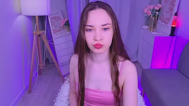 SilentLily online show from April 3, 6:00 am