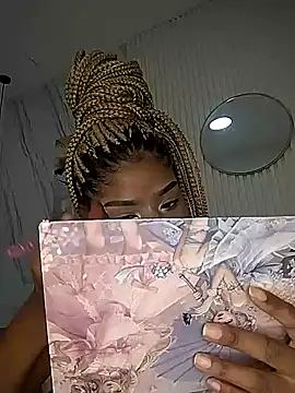 Afro Luna online show from May 8, 11:15 am