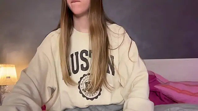 Martimartinaxx online show from April 16, 8:31 pm