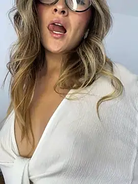 Snapshot of GeorginaBlack chatting on February 22, 6:06 pm GeorginaBlack online show from February 22, 6:06 pm