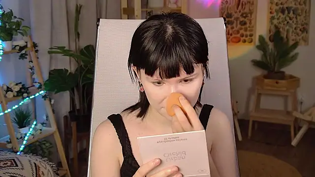 RickiOwens online show from January 15, 6:40 am