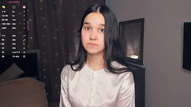 MeliaMelchiori online show from January 18, 7:12 am