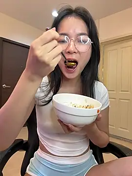 Snapshot of Achix58 chatting on March 27, 4:40 pm Achix58 online show from March 27, 4:40 pm