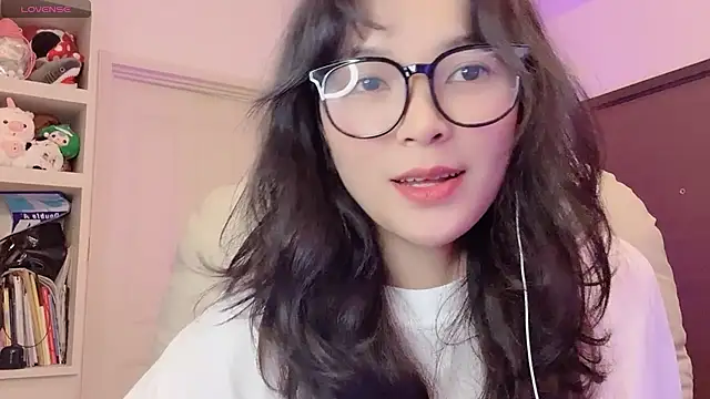 Snapshot of Achix58 chatting on June 25, 2:32 pm Achix58 online show from June 25, 2:32 pm