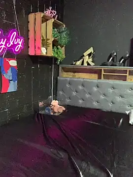 Shy-Ivy online show from May 6, 10:04 pm
