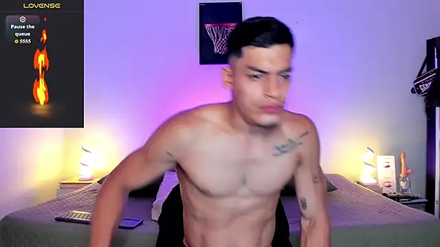 blorelopez online show from March 27, 11:59 pm