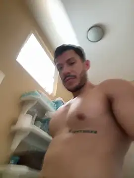 Snapshot of DARG_17 chatting on March 6, 10:39 pm DARG 17 online show from March 6, 10:39 pm