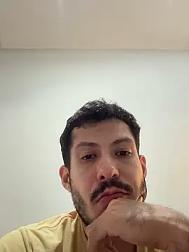 Snapshot of DARG_17 chatting on March 13, 10:11 am DARG 17 online show from March 13, 10:11 am