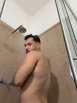 Snapshot of DARG_17 chatting on March 19, 10:36 pm DARG 17 online show from March 19, 10:36 pm