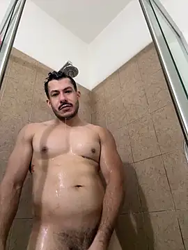 Snapshot of DARG_17 chatting on March 24, 10:04 pm DARG 17 online show from March 24, 10:04 pm