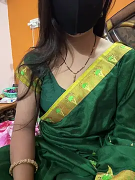 cutestpearl online show from February 10, 6:56 pm