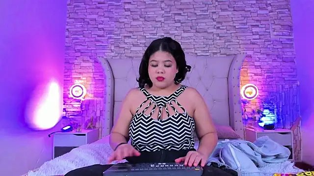 Snapshot of Amanda_Mooree chatting on March 21, 4:17 am Amanda Mooree online show from March 21, 4:17 am