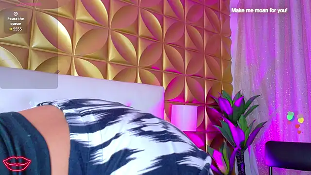 Snapshot of Amanda_Mooree chatting on March 31, 4:02 am Amanda Mooree online show from March 31, 4:02 am