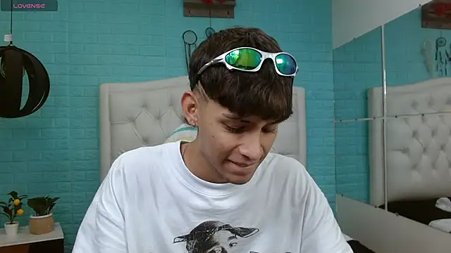 DraxBlade09 online show from March 26, 7:41 pm