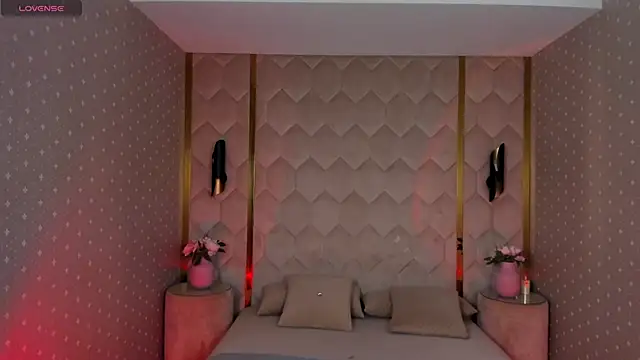 Snapshot of Even_Vrot chatting on November 22, 8:19 pm Even Vrot online show from November 22, 8:19 pm