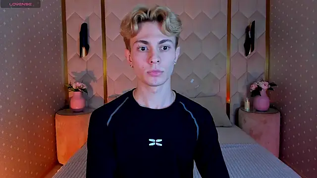 Snapshot of Even_Vrot chatting on December 18, 9:21 pm Even Vrot online show from December 18, 9:21 pm