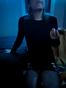 Snapshot of Drowning667 chatting on January 18, 2:26 am Drowning667 online show from January 18, 2:26 am