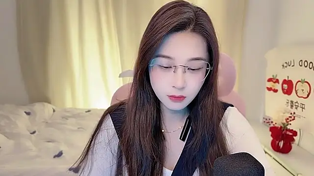 Snapshot of TTtia_ chatting on March 7, 2:19 am TTtia online show from March 7, 2:19 am