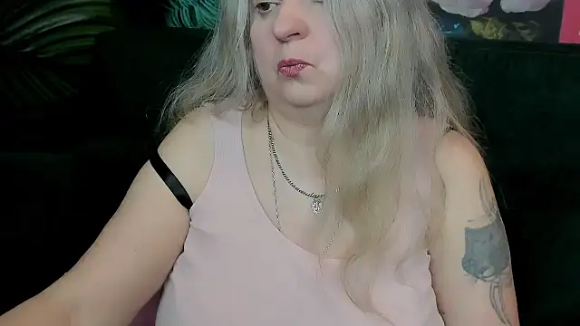mariabelladonna online show from May 15, 11:34 pm