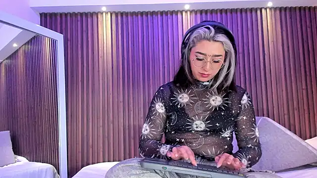 GabyRose9 online show from May 13, 11:22 pm