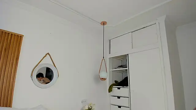 Snapshot of Alaska_deluxe chatting on March 12, 9:43 pm Alaska deluxe online show from March 12, 9:43 pm