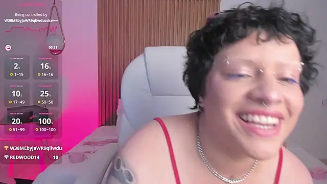 Alaska deluxe online show from May 23, 10:25 pm