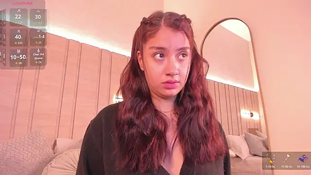 Zoe Mendez online show from November 28, 3:20 am