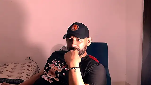 musclehetero online show from November 24, 3:17 am