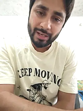 Cute Lucky online show from April 3, 7:50 am