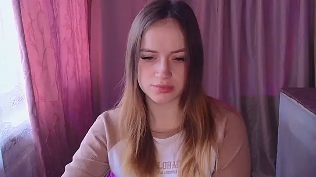 Illa May online show from March 19, 7:23 am