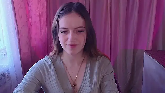 Illa May online show from March 24, 9:25 am