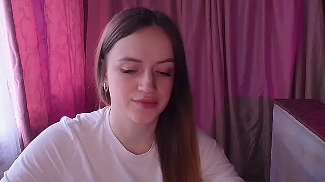 Illa May online show from March 29, 9:53 am