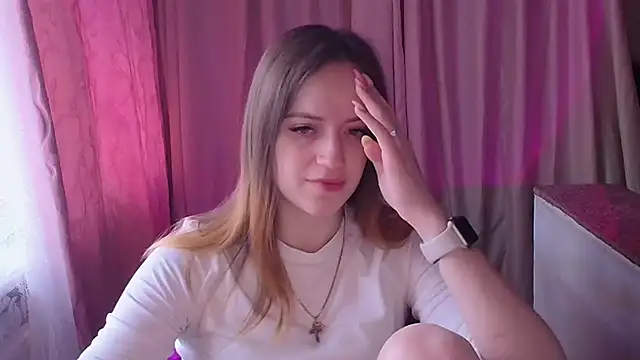 Illa May online show from April 7, 10:26 am