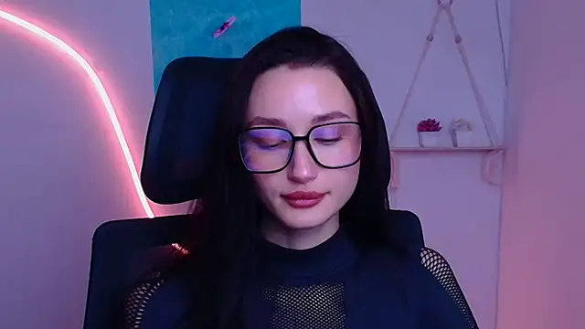 Stella XO online show from December 18, 6:41 am