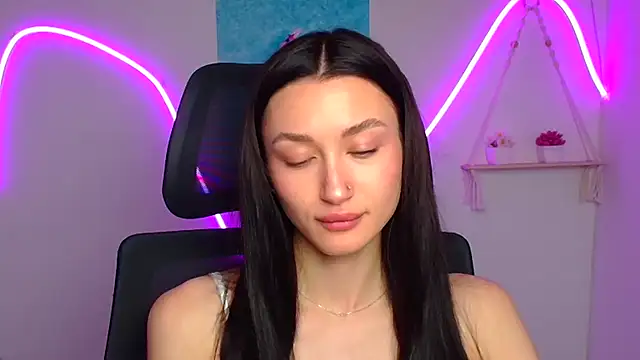 Stella XO online show from May 6, 5:46 am