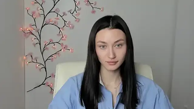 Stella XO online show from May 7, 5:24 am