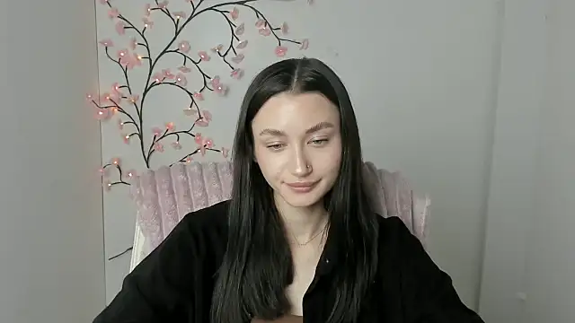 Stella XO online show from May 19, 6:09 am