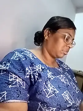 Riya-mallus online show from November 28, 7:49 pm