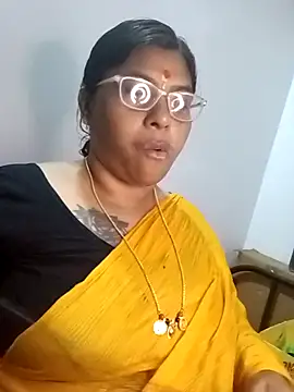 Riya-mallus online show from December 18, 4:02 pm