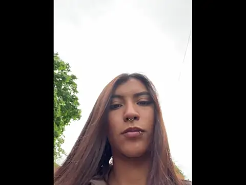 Snapshot of Zoe_addiction chatting on May 20, 1:28 pm Zoe addiction online show from May 20, 1:28 pm