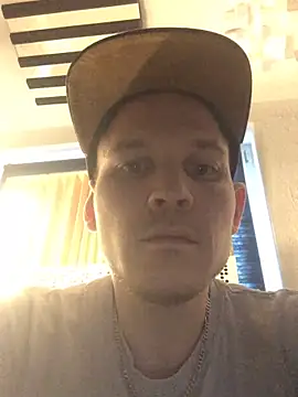 Spielzeugtwink online show from March 11, 3:29 pm