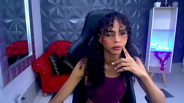 Snapshot of becky_lynch_102 chatting on January 9, 12:41 pm becky lynch 102 online show from January 9, 12:41 pm