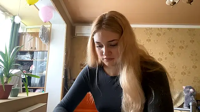 Malley Saunds online show from December 5, 8:12 am