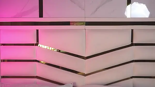 luciana agudelo online show from March 23, 7:18 pm