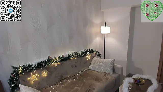 Snapshot of CherrylHolme chatting on January 5, 8:45 pm CherrylHolme online show from January 5, 8:45 pm