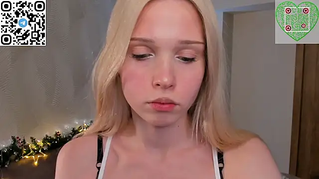 Snapshot of CherrylHolme chatting on January 11, 7:41 pm CherrylHolme online show from January 11, 7:41 pm