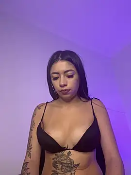 luna ef  online show from November 29, 6:11 pm