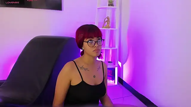 Snapshot of Taylor__Watson chatting on February 12, 7:09 pm Taylor Watson online show from February 12, 7:09 pm